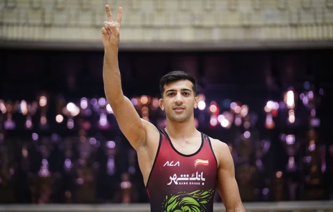 مدال نقره کشتی گیر استان فارسی در مسابقات قهرمانی آسیا