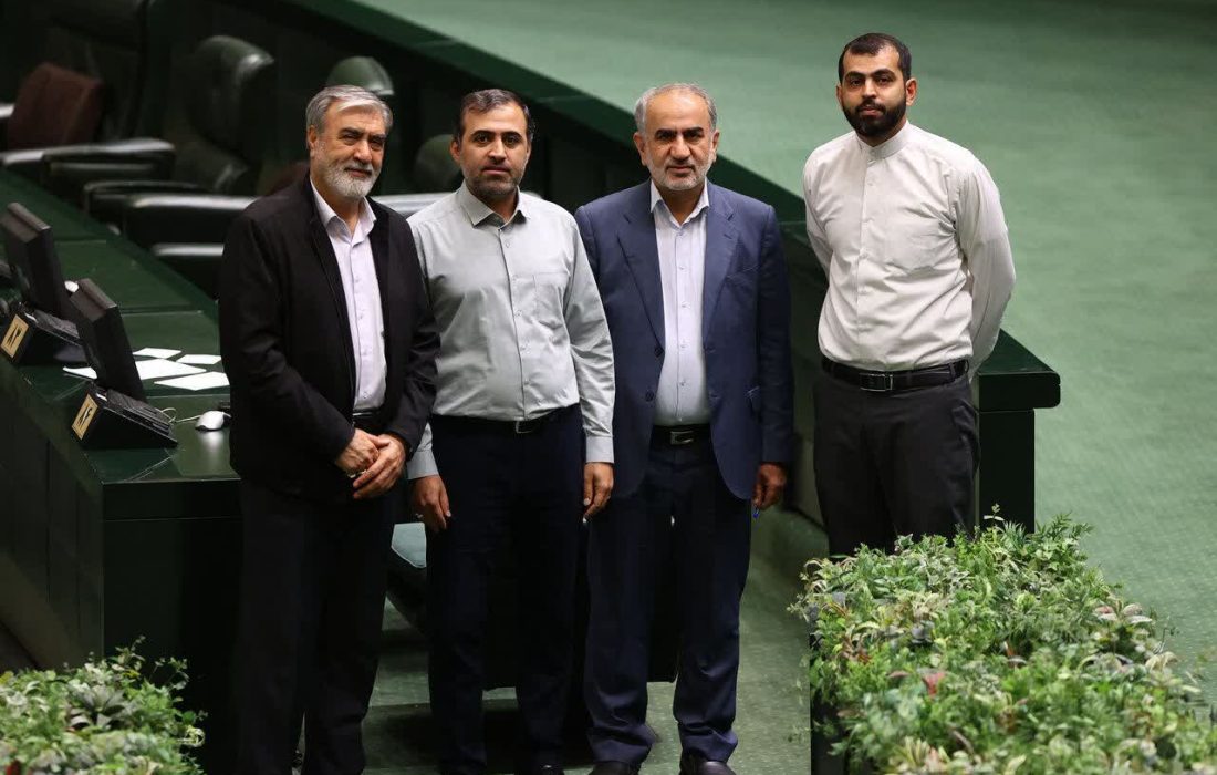 بیانیه نمایندگان مردم شیراز و زرقان در اعتراض به عدم کلنگ‌زنی قطعه ۸ آزادراه شیراز اصفهان