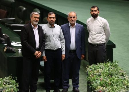 بیانیه نمایندگان مردم شیراز و زرقان در اعتراض به عدم کلنگ‌زنی قطعه ۸ آزادراه شیراز اصفهان