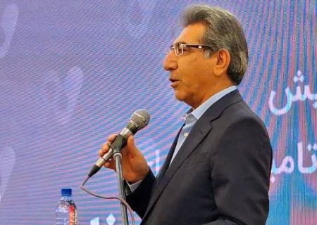 پدر علم بیوتکنولوژی ایران: نشستن و ایراد گرفتن، مشکلی را حل نمی‌کند