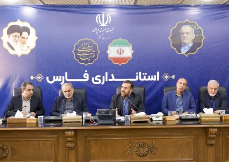  قادری: عقب افتادگی شیراز در اجرای فیبر نوری جبران می شود