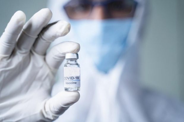 هشت میلیون ایرانی در فاز دوم علیه کرونا واکسینه می شوند