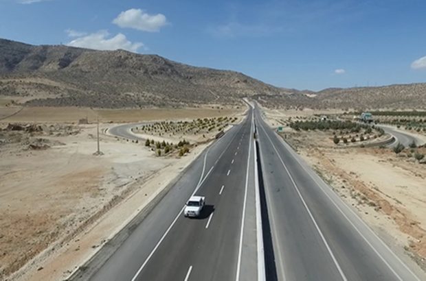 خبر خوب؛ در ۸ سال گذشته؛ ۳۲۸۰ کیلومتر راه‌ در فارس احداث و به بهره برداری رسید