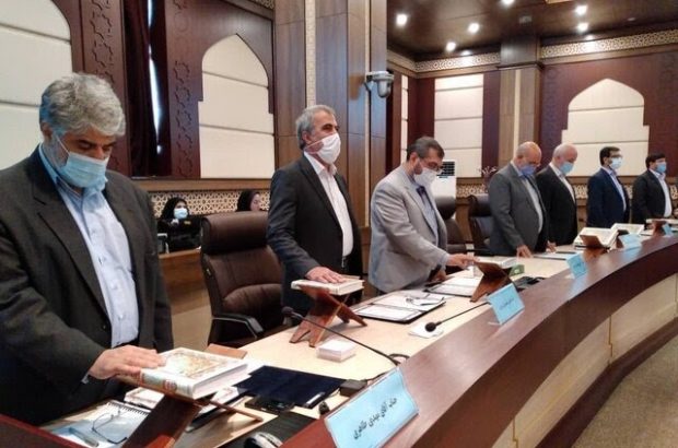 تکیه ۱۳ منتخب شورای ششم شیراز بر کرسی پارلمان شهری/ مشخص شدن اعضای هیئت رئیسه شورا