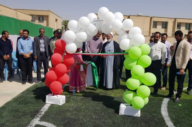 افتتاح زمین چمن مصنوعی در زاهدشهر