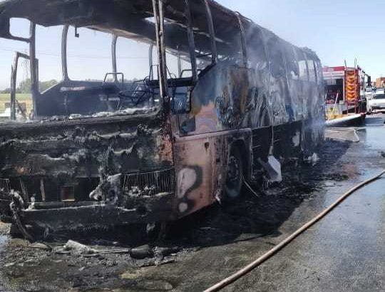 آتش سوزی اتوبوس در جاده شیراز – ابرکوه