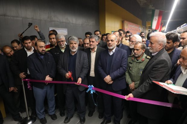 همزمان با ایام الله دهه مبارک فجر، چهارمین مرحله از افتتاح و کلنگ زنی ۱۱۲ پروژه شهرداری شیراز با اعتبار ۱۳۴۱۰ میلیارد تومان به حوزه قطار شهری اختصاص یافت