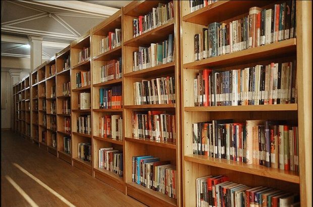 مدیرکل کتابخانه های عمومی فارس خبر داد: دو کتابخانه عمومی در شهرستان لارستان به بهره برداری می رسد