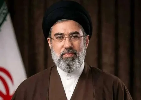    نقض تفاهم‌نامه بار دیگر بی‌ارزشی و نامعتبربودن امضای رئیس‌جمهور آمریکا را ثابت کرد/ تاکید رهبرانقلاب بر اعتماد به مسئولان/ تشکر رهبرانقلاب از حماسه‌آفرینی ملت ایران