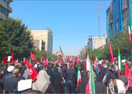 کوهستان ایستادگی، روی دوش دریای مردمی